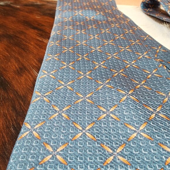 Nautica Blue, White & Orange 4-Petal Orange on a blue square background Silk Tie - Picture 2 of 4